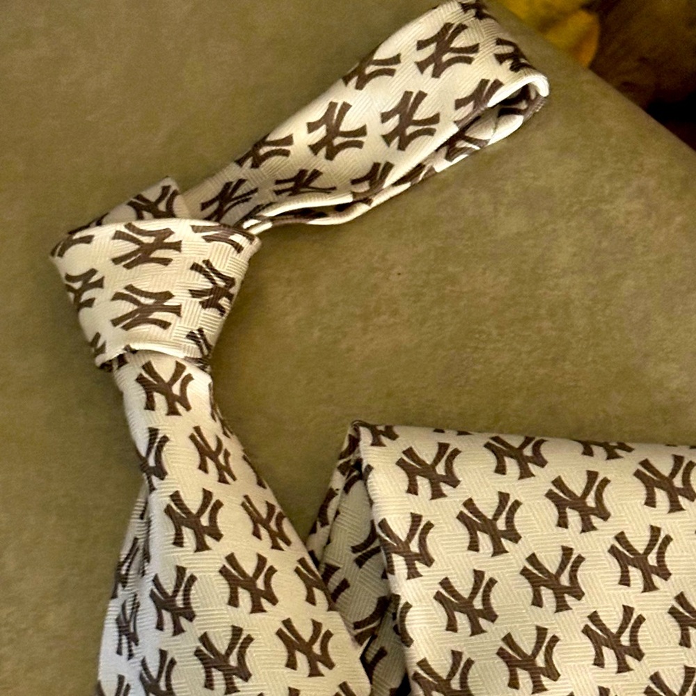 NY Yankees Tie
